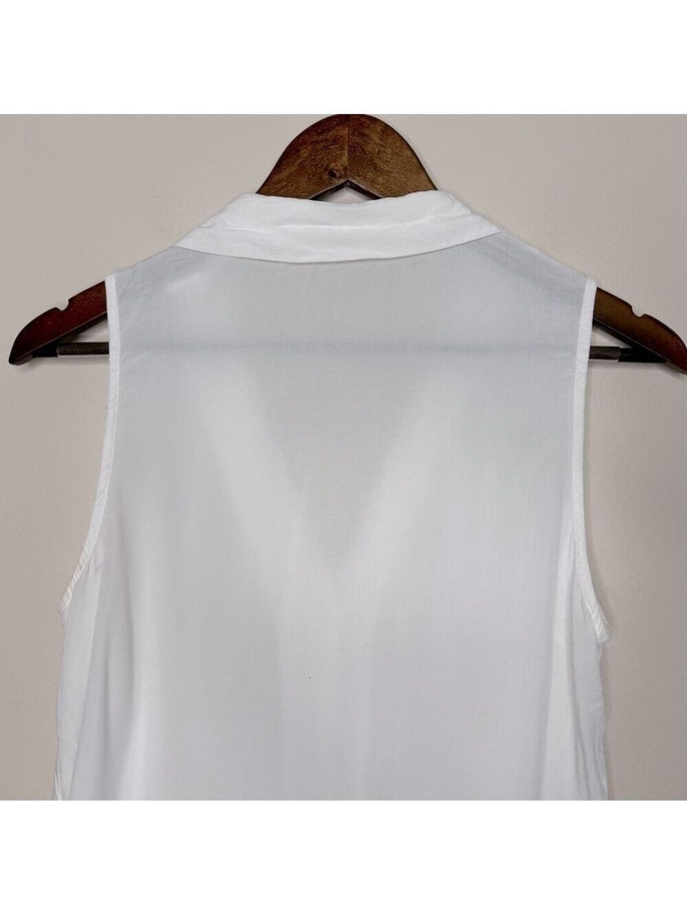 Dynamite White Tie Front Sleeveless Blouse Medium - Picture 5 of 8